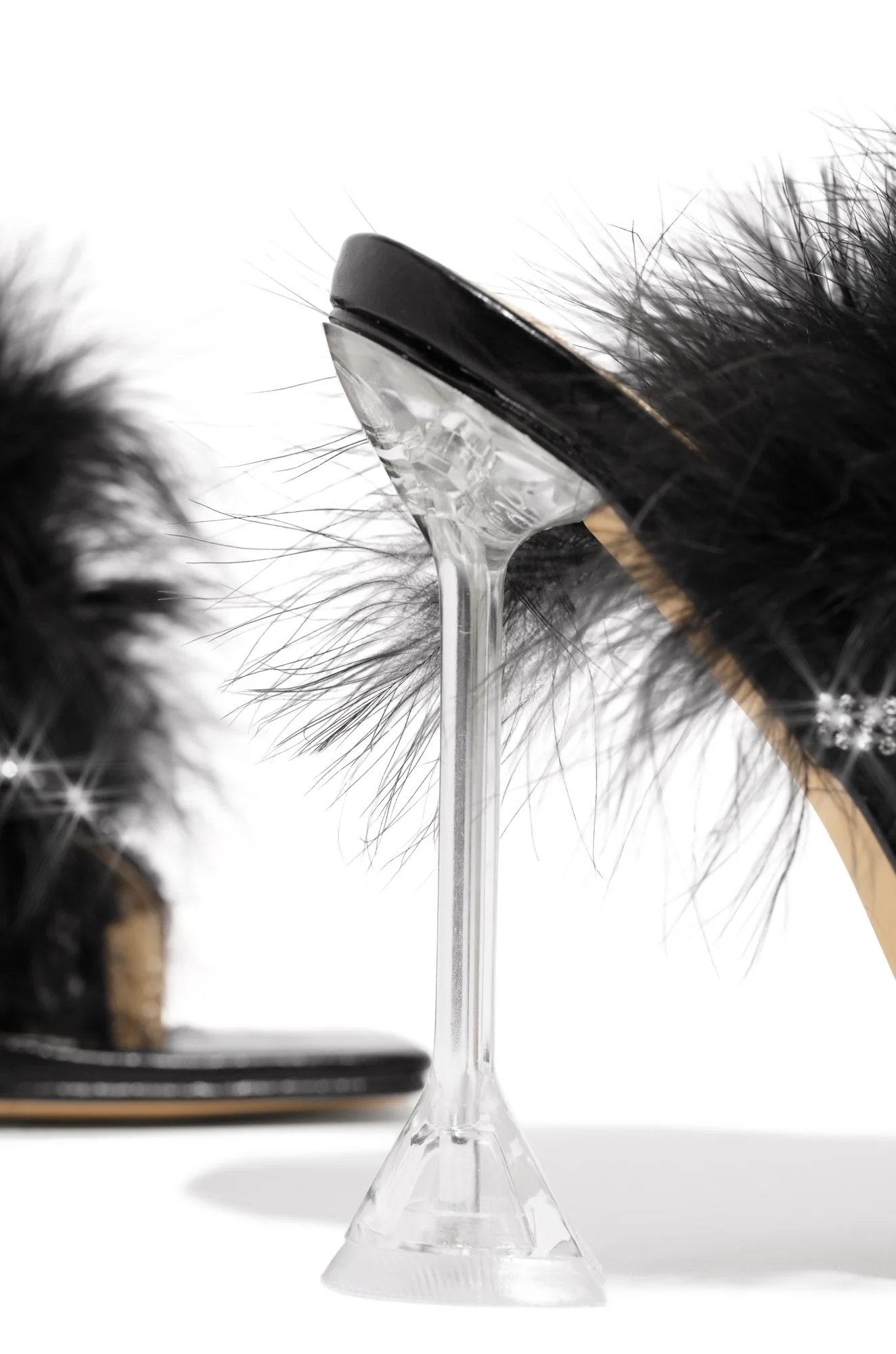 Divine Luxury - Black - Image 3