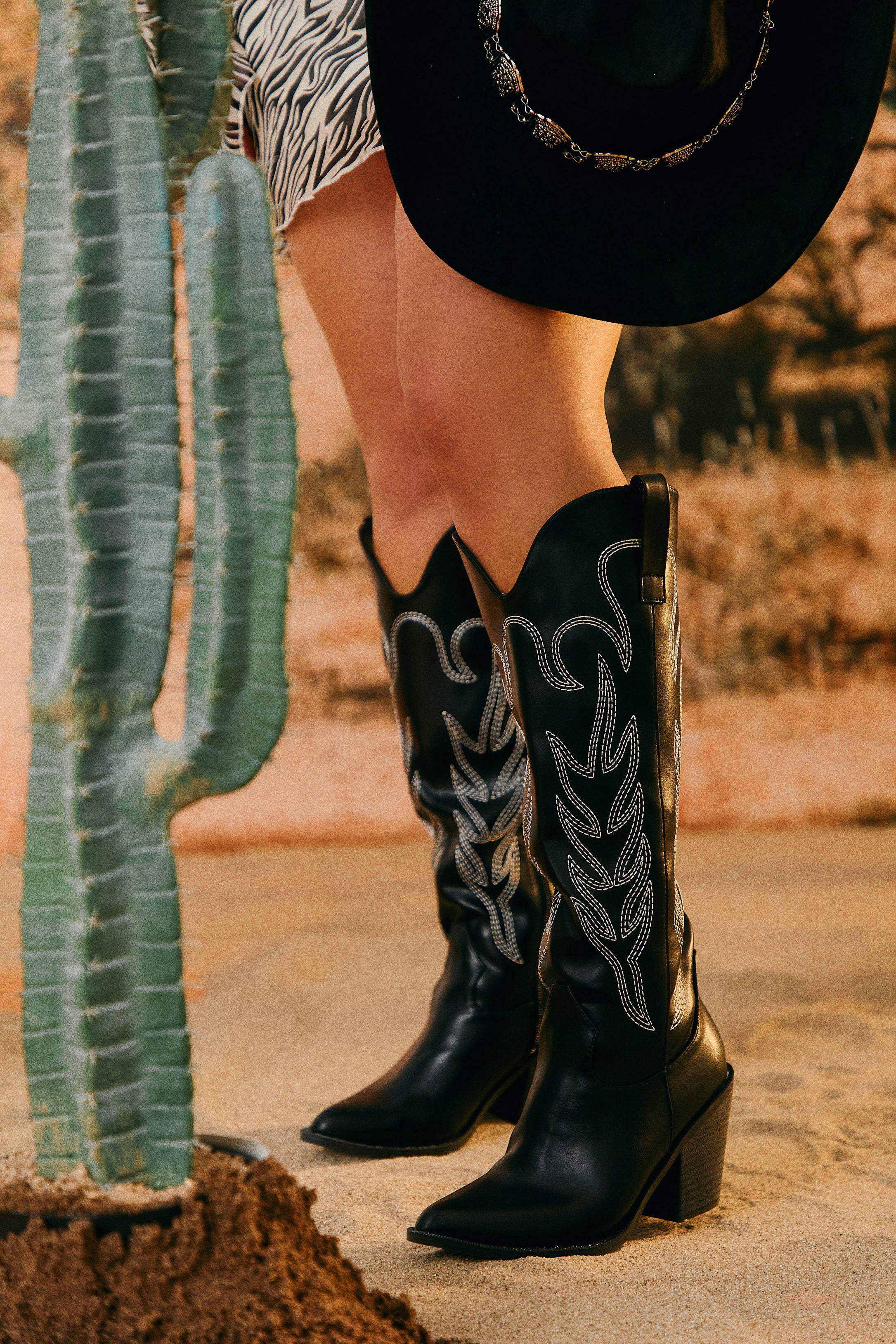 Exclusive Performance Cowgirl Boots - Black - Image 3