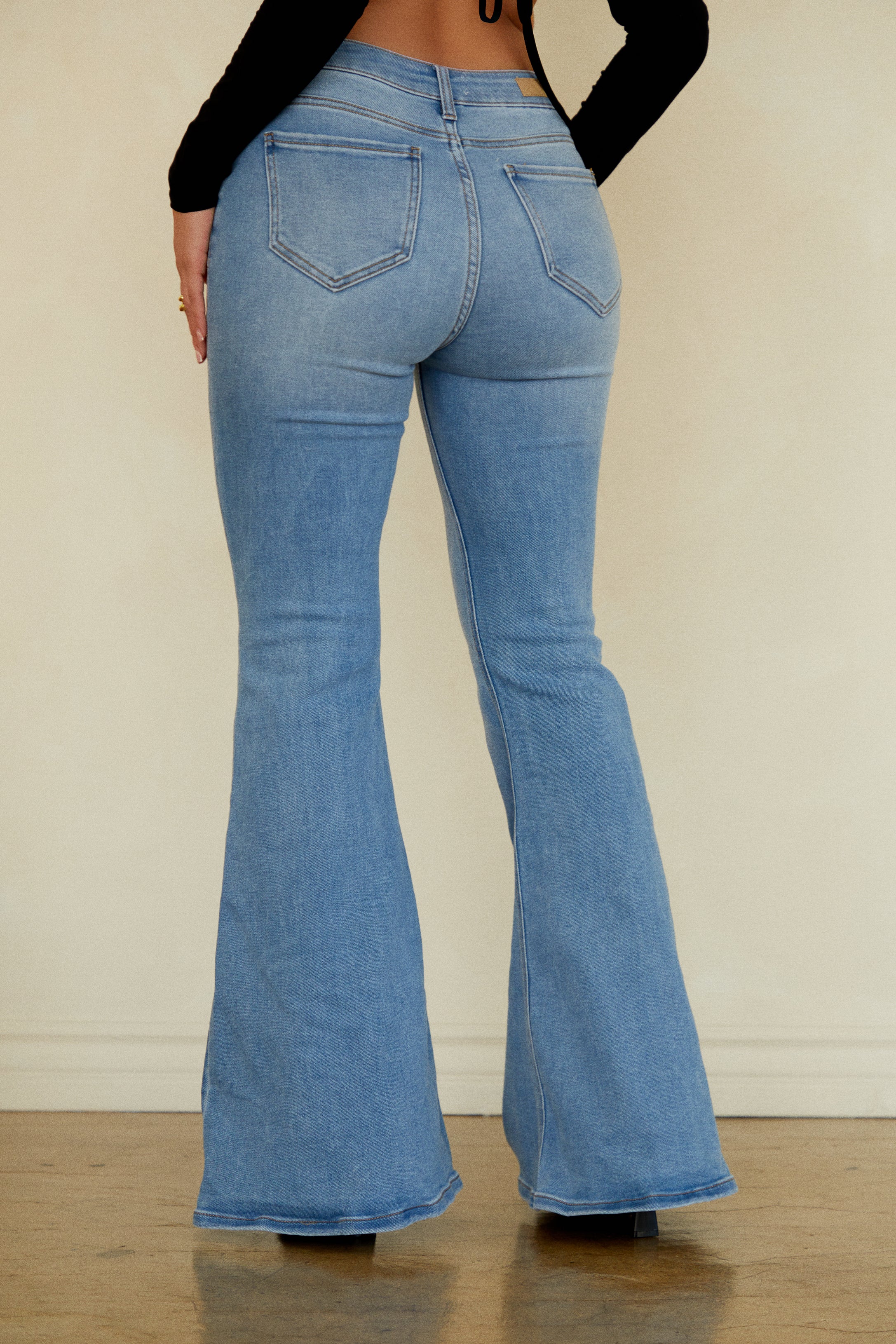 Ivette Mid Rise Super Flare Pant - Light Denim - Image 2