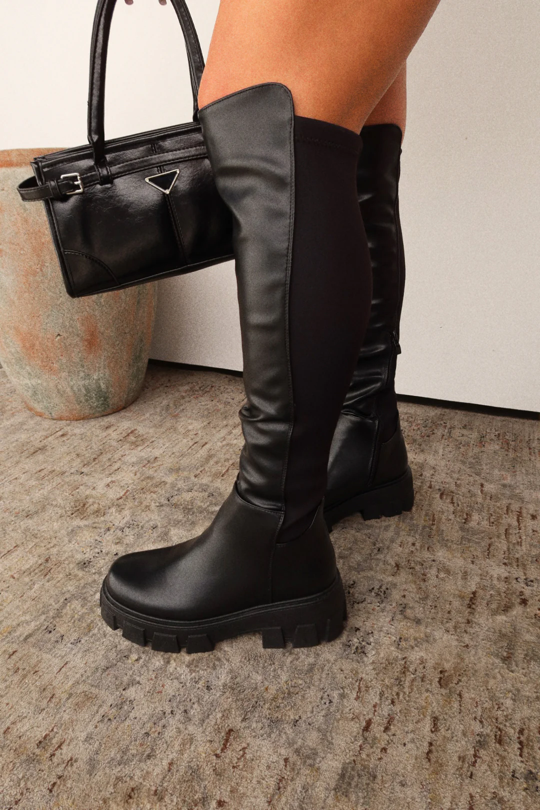 She's A Muse Flat Boots - Black
